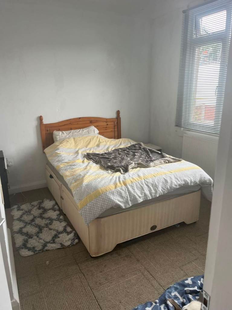 Two bed house stone Staffordshire bromfords Houseing 