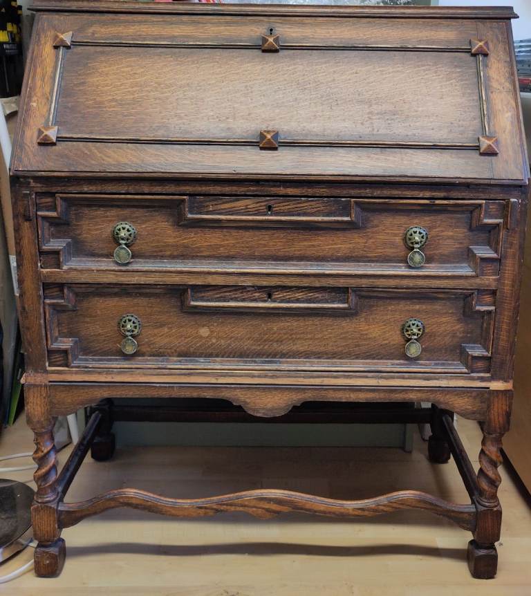 Free Antique Wooden Bureau Desk – Fair Condition