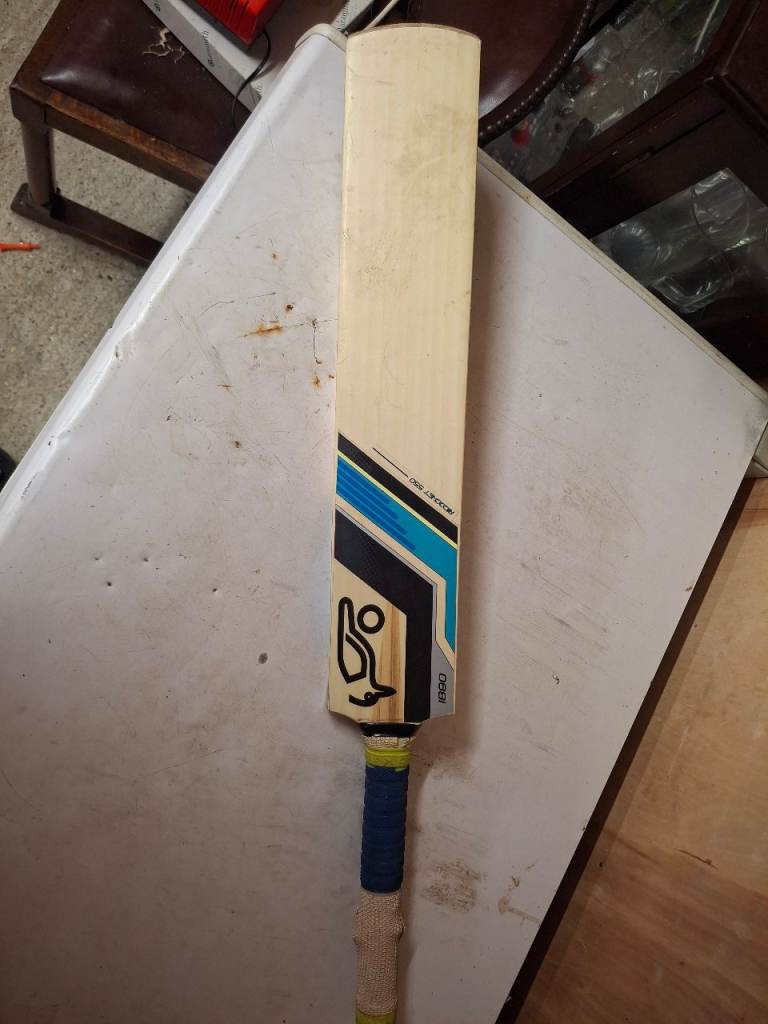 Kookaburra Ricochet 550 Cricket Bat – Good Condition