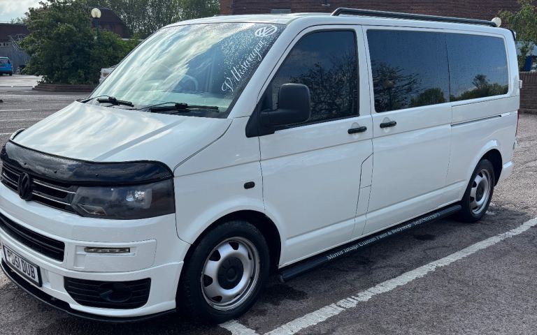 VW Transporter T30 TDi LWB day van 