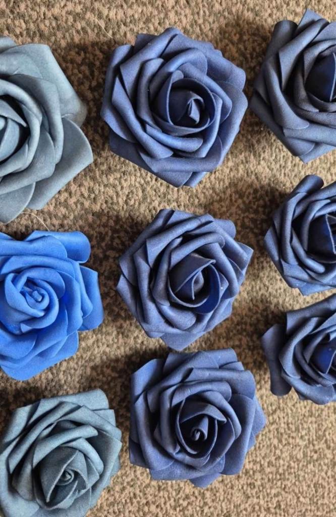 Rose Heads x9