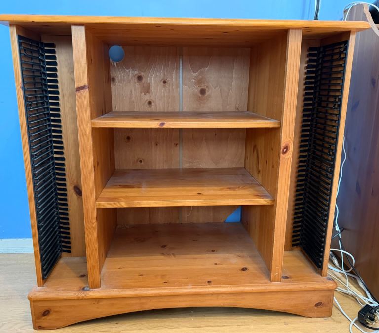 Wooden TV Stand / Storage Unit with CD/DVD Racks