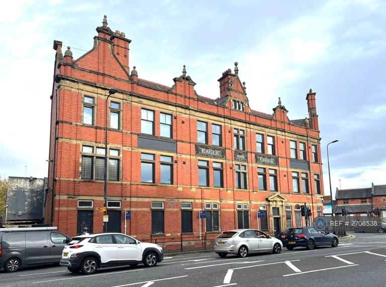 1 bedroom flat in Twist Lane, Leigh, WN7 (1 bed) (#2708538)