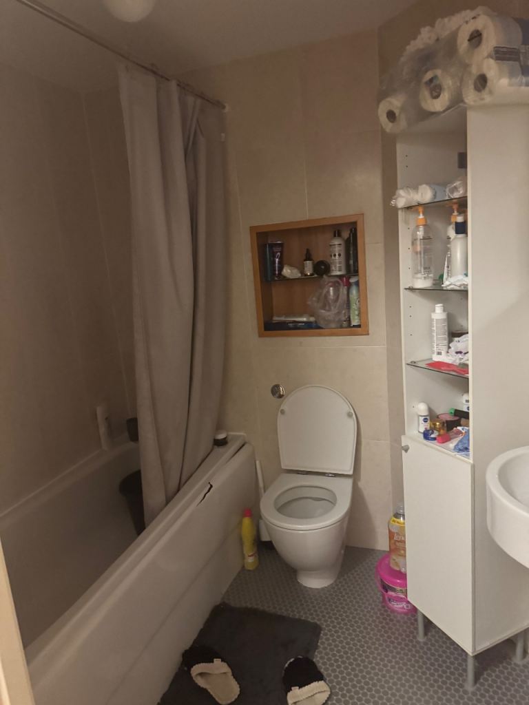 Looking for a respectful ,clean and responsible tenant.