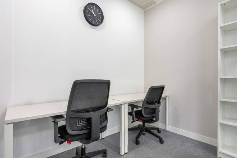 Gloucester - GL1 3AJ \ Flexible Small Office Space for Rent