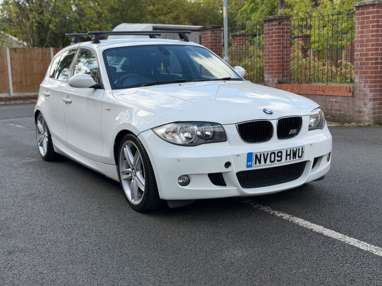 BMW, 1 SERIES, Hatchback, 2009, Manual, 1995 (cc), 5 doors