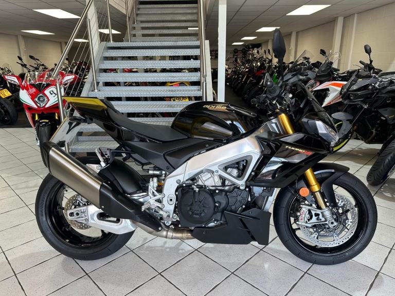 Aprilia Tuono V4 1100 Factory 2023