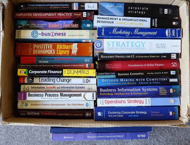 Business Management, Strategy & PRINCE2 Textbook Bundle – 26 books – £60 ONO