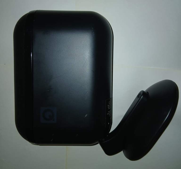 Q Acoustics 7000LRi Satellite Speakers ~ Open Box never used.