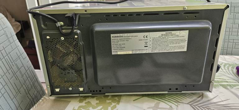 Kenwood Microwave 900w