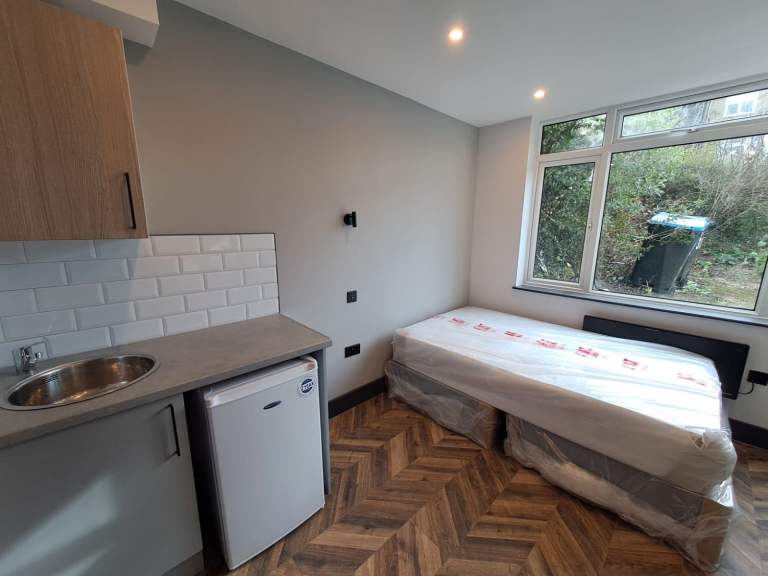 Single Occupancy Studio with En-Suite – DSS Applicants Only CR3