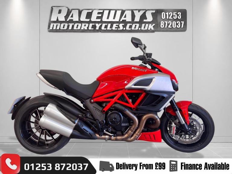 DUCATI DIAVEL 2011 61 REG 9,819 MILES RED USED MOTORCYCLE 1198CC