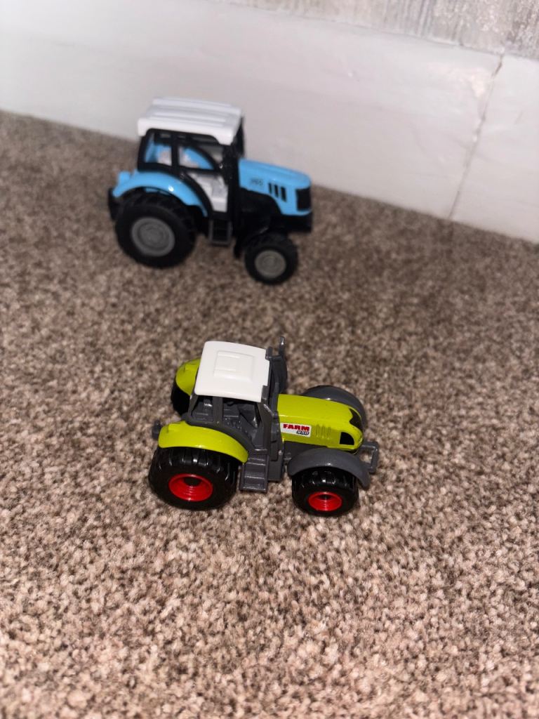 Toy tractor 