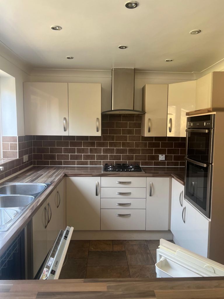 Newly Renovated 3 Bedroom House | Harlow CM20 | COMPANY LET ALLOWED