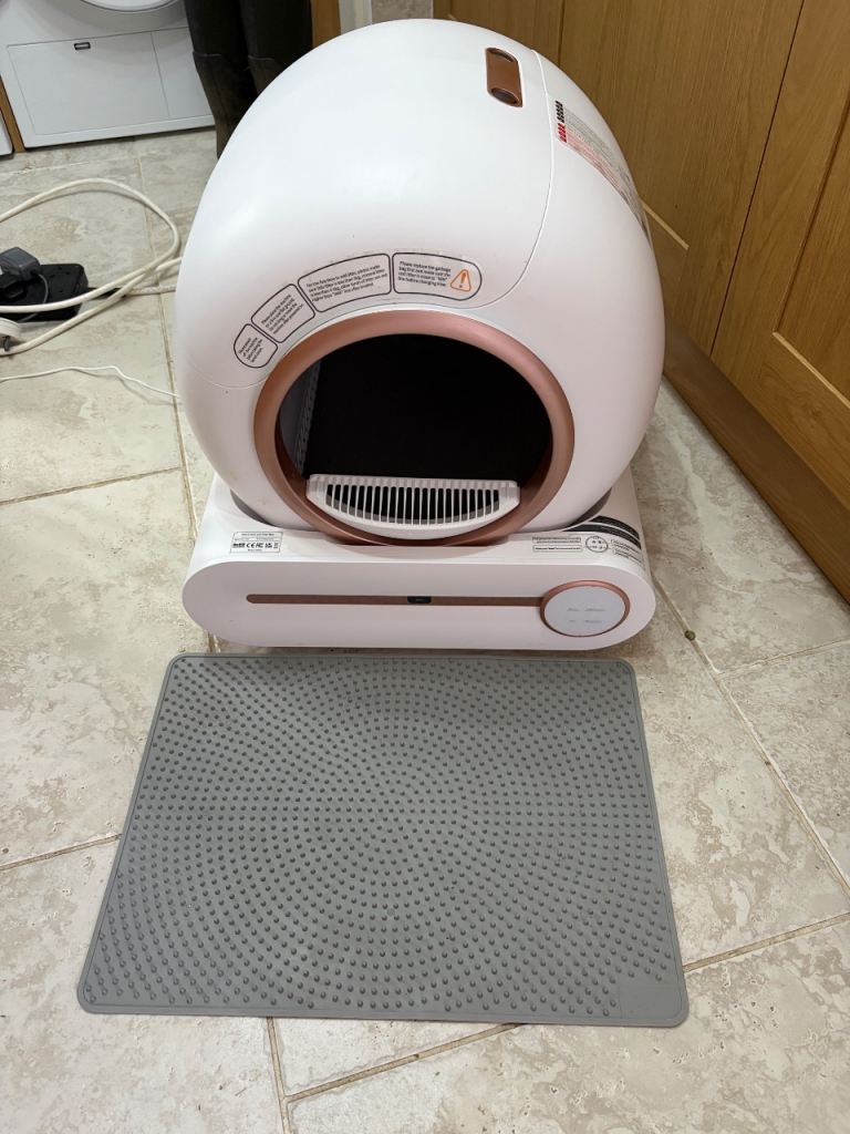 Automatic Self Cleaning Cat Litter Box