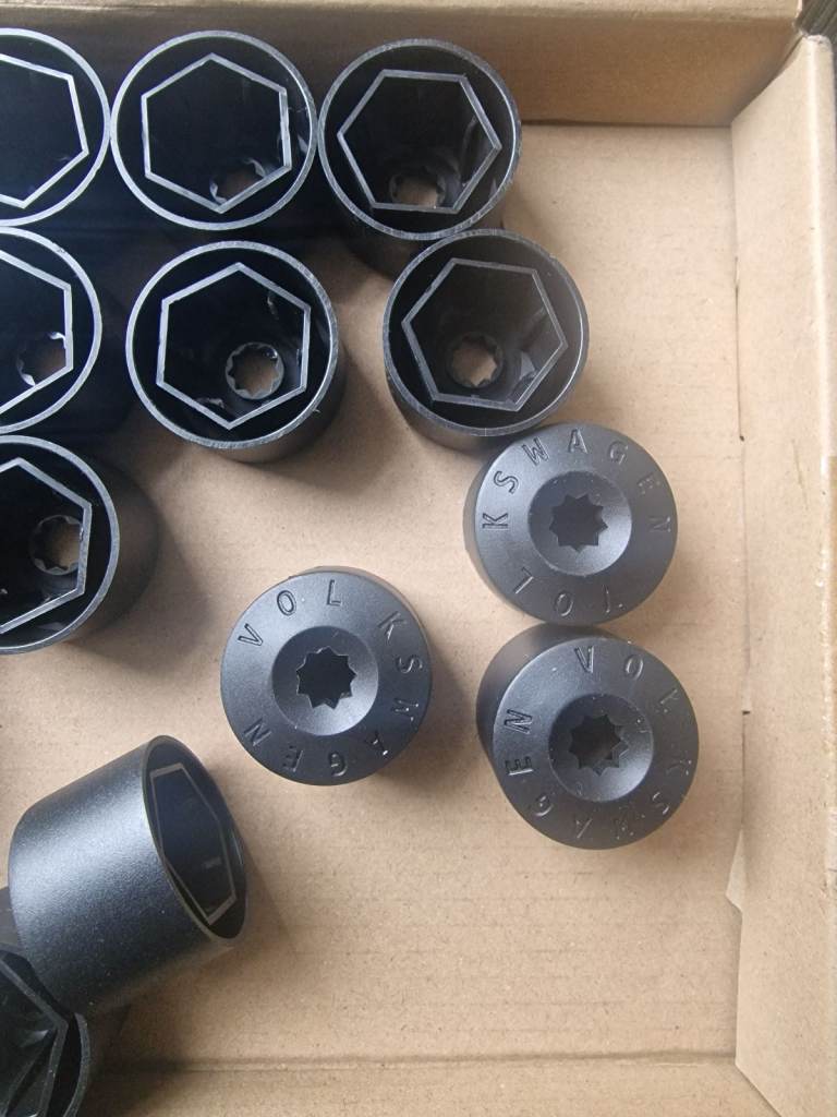 Vw wheel nut covers