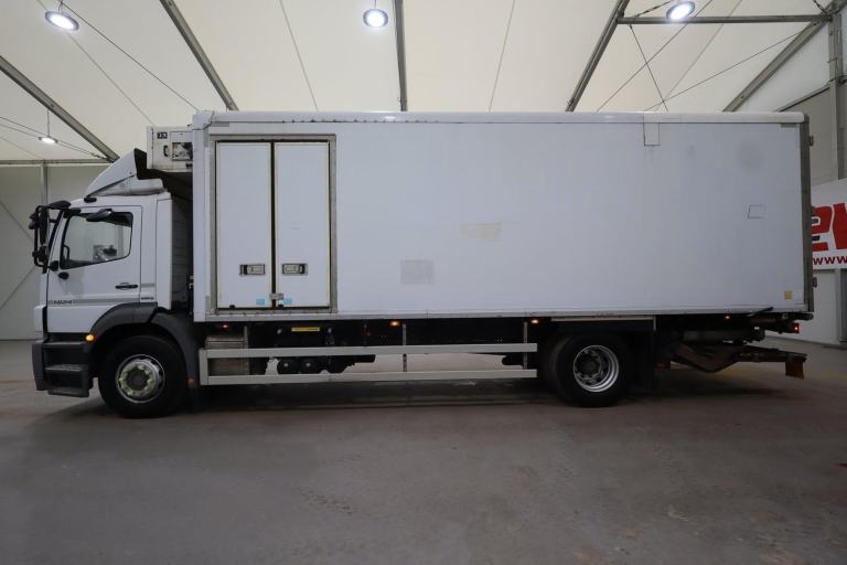 2013 (13 PLATE) Mercedes Benz AXOR 1824 4x2 Euro 6 Refrigerated