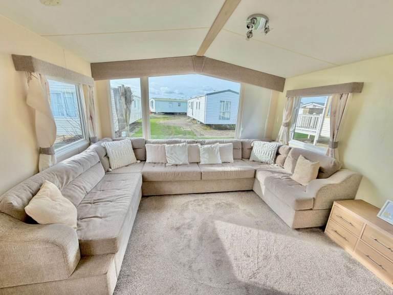 Beautiful Caravan For Sale For Only 22,995 - St.Osyth Plus Free Site Fees For 2026