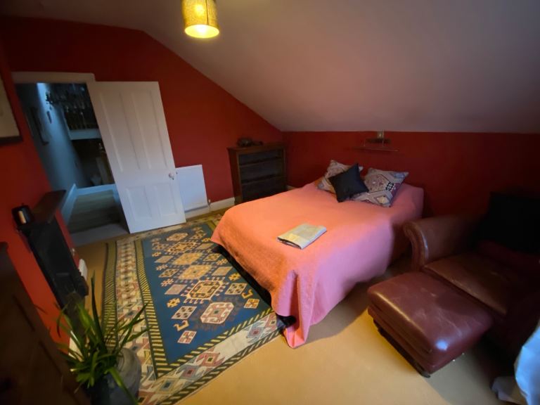 Two rooms available in arty media Victorian townhouse BS6