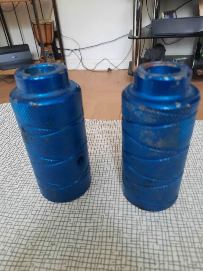 Gear shift knobs