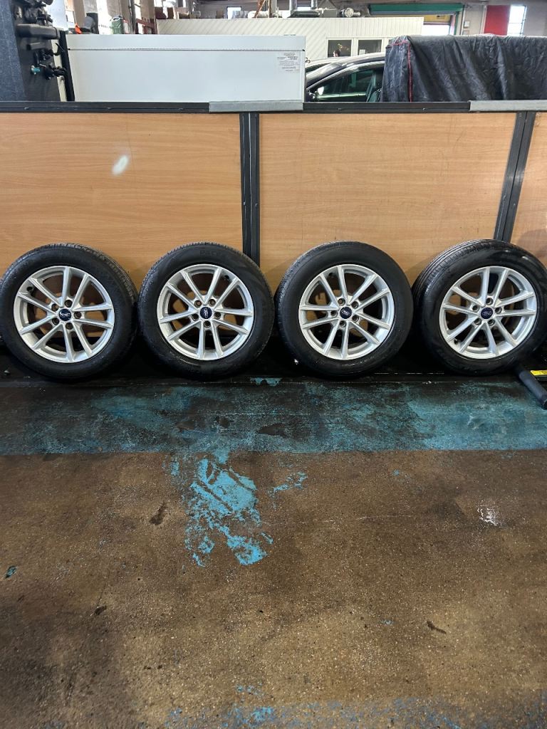 Alloy wheels 