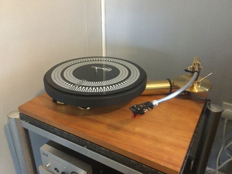 Kuzma S12, Thomas Schick tonearm, Ortofon 2M Bronze cartridge