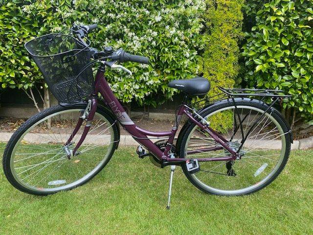 Ladies brand new Elyse pedal Cycle