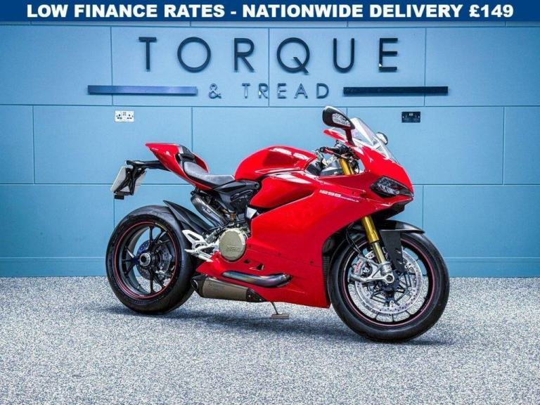 2016 16 DUCATI 1299 PANIGALE S 1299 SUPER SPORTS - LOW MILES - AKRO EXHAUST