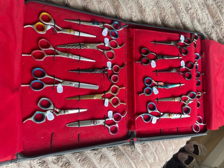 Hairdressing scissors in a presentation case. Brand new. For resale or personal.