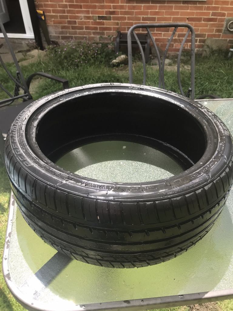 Performance Tyre size 225/40R18 92Y XL 2017