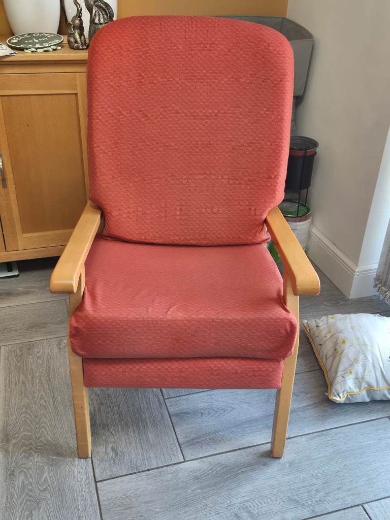 High back Chair