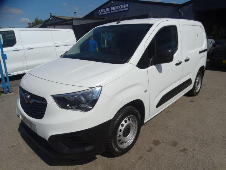 VAUXHALL COMBO 1.5 Turbo D 2300 Edition L1 H1 Euro 6 (s/s) 4dr 2021