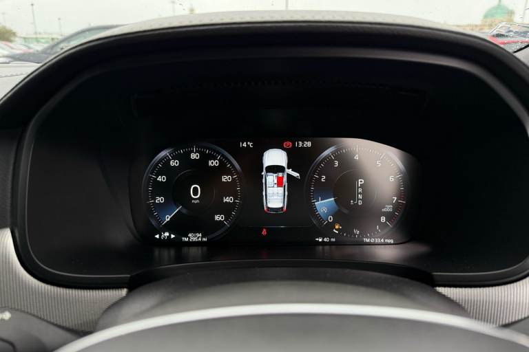 2019 Volvo V90 2.0 T4 R DESIGN Pro 5dr Geartronic Estate PETROL Automatic