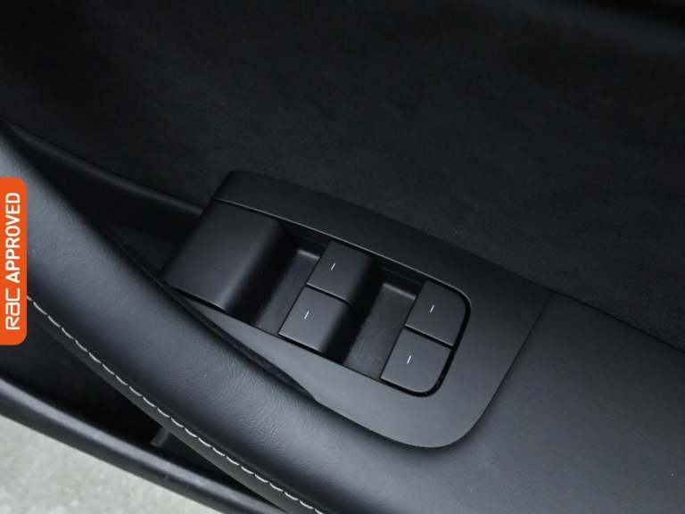 2021 Tesla Model 3 Standard Range Plus Saloon 4dr Electric Auto RWD (241 bhp) Saloon ELECTRIC Aut...