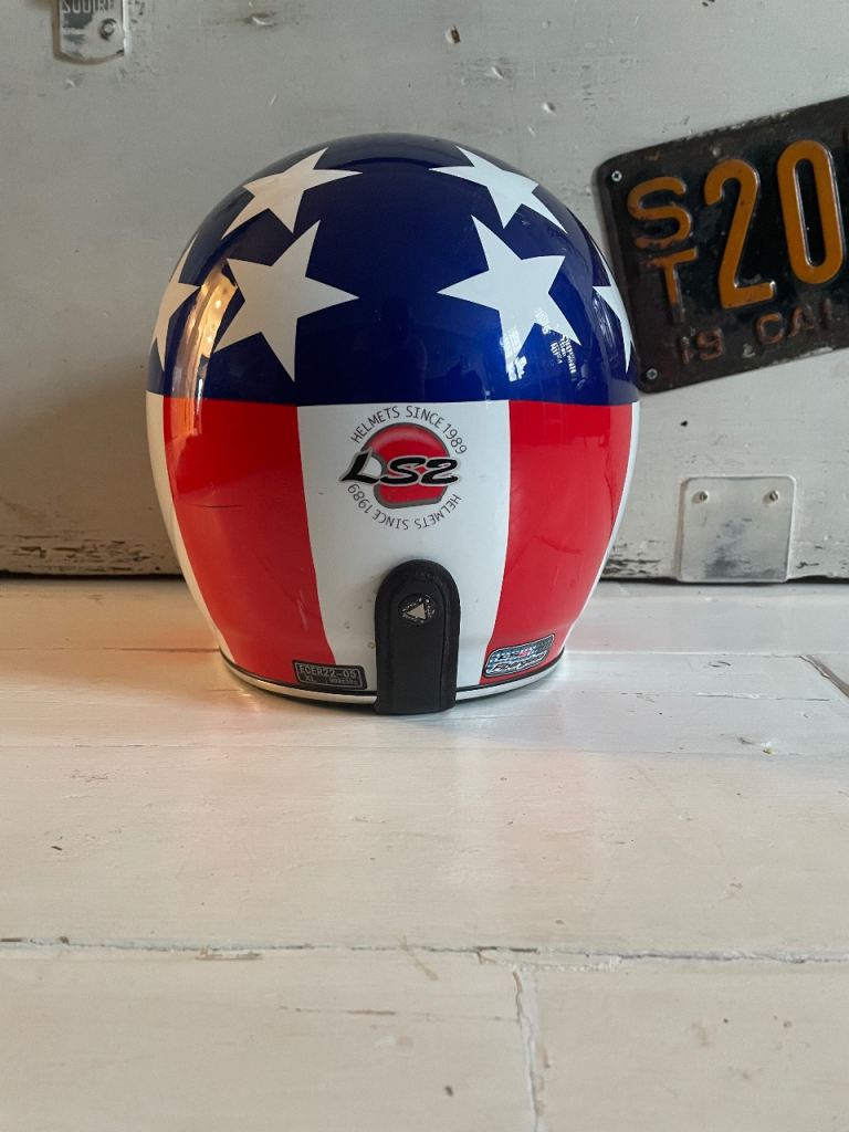 Motorcycle helmet 