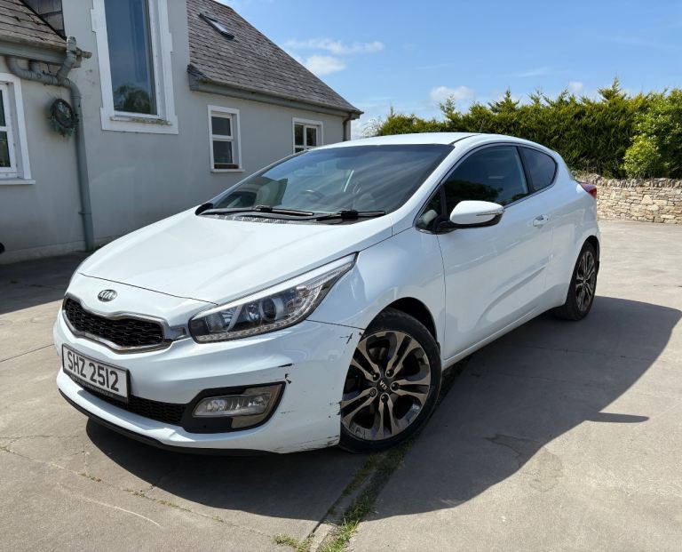 Kia, PRO CEED, Hatchback, 2014, Manual, 1582 (cc), 3 doors