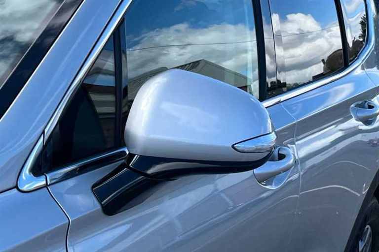 2022 Hyundai Santa Fe 1.6 TGDi Hybrid Premium 5dr 4WD Auto ESTATE PETROL/ELECTRIC Automatic