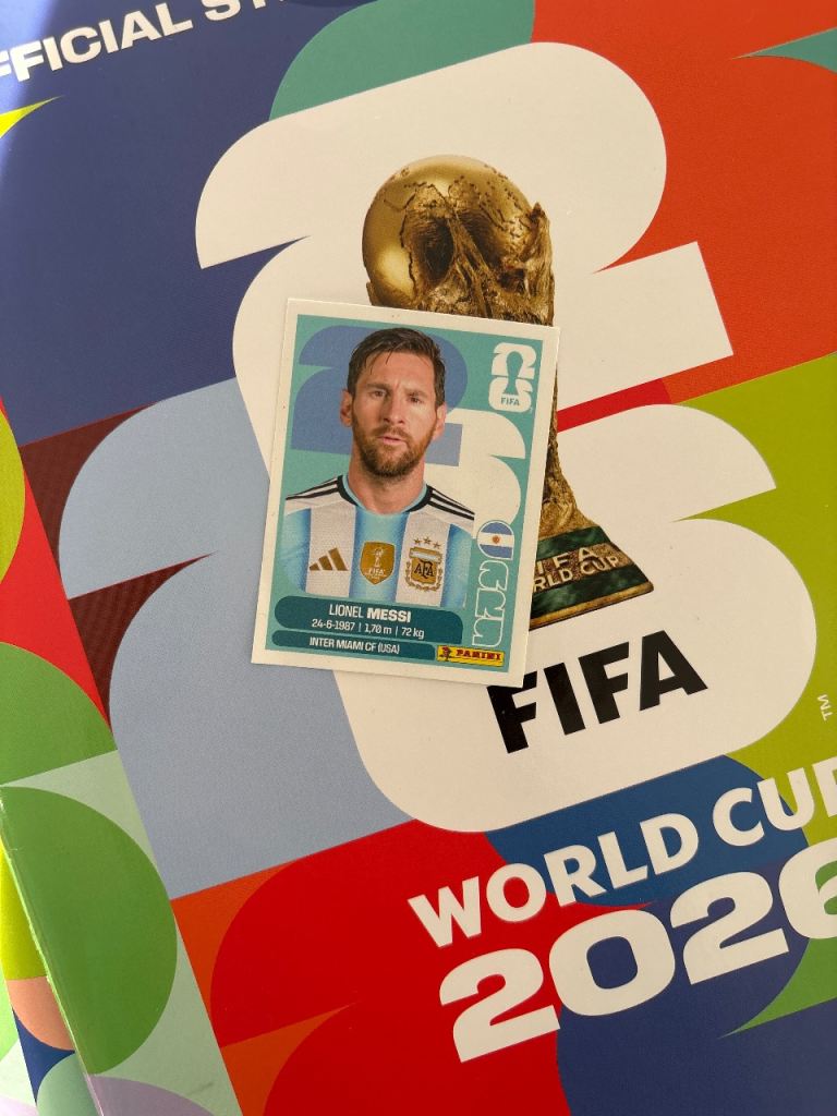 Messi Arg 17 panini sticker from America price negotiable 