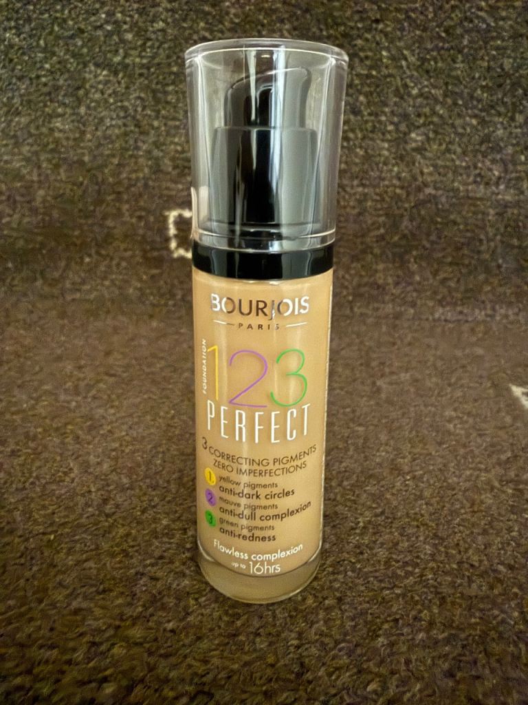 Bourjois 123 Perfect Foundation - Shade 52 Vanille