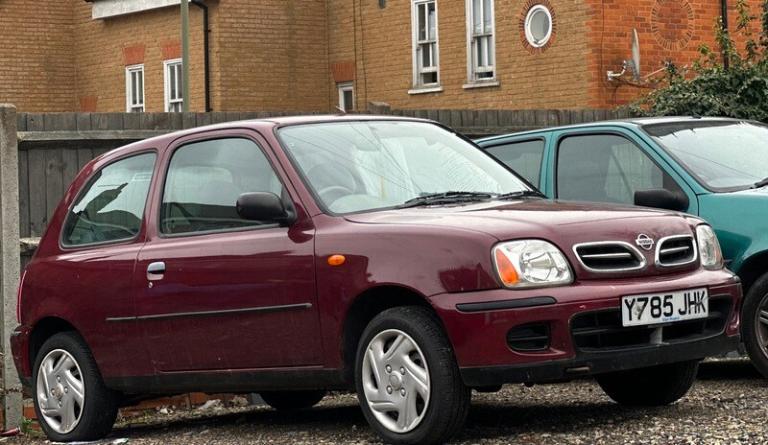 Nissan Micra S