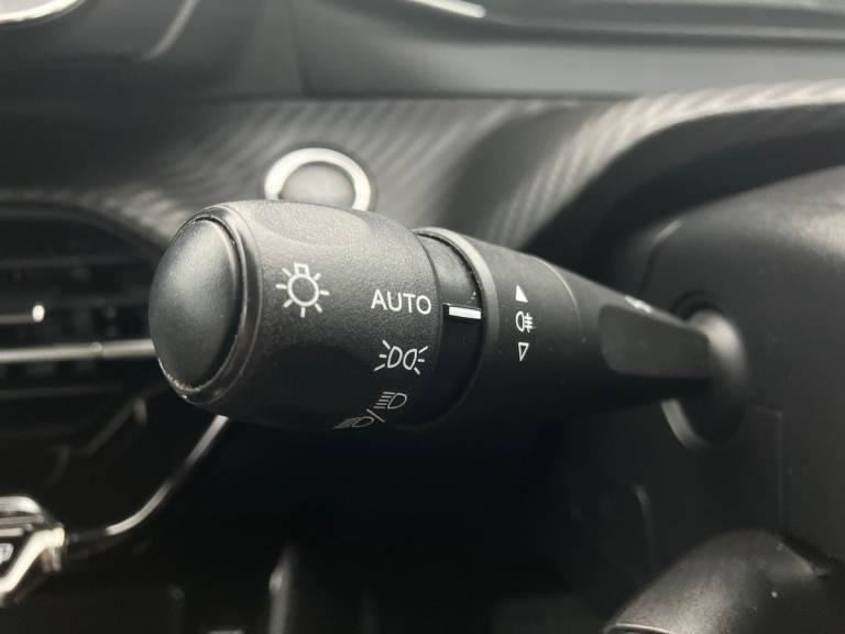 2022 Peugeot 2008 100kW Active Premium 50kWh 5dr Auto Estate ELECTRIC Automatic