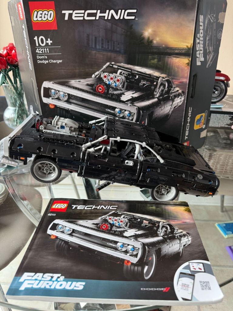 Lego #42111 dom’s dodge charger retired set