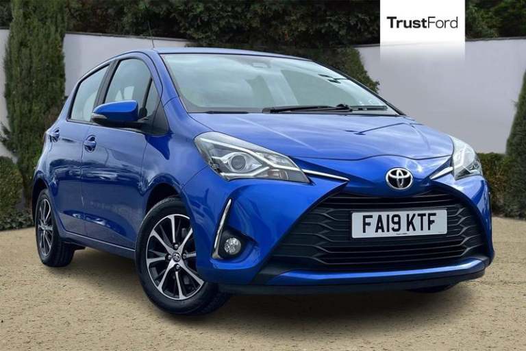 2019 Toyota Yaris 1.5 VVT-i Icon Tech 5dr HATCHBACK PETROL Manual
