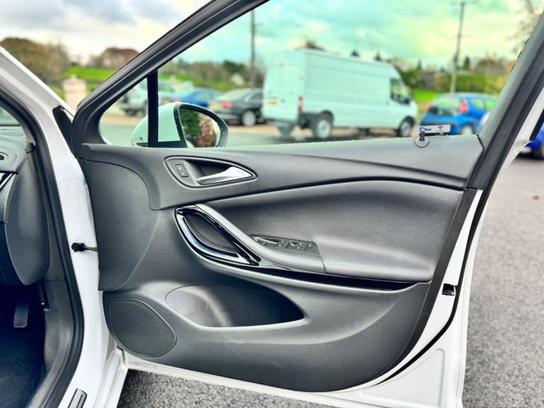 2016 Vauxhall Astra 1L - Not VW Golf Polo Aygo Corsa 