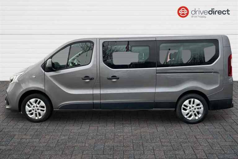 2020 Renault Trafic 2.0 dCi ENERGY 30 Sport Nav Minibus Double Cab 5dr Diesel Manual LWB Euro 6 M...