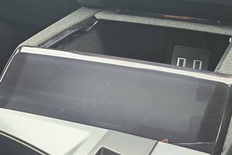 2025 Vauxhall Grandland 1.2 Hybrid [136] Ultimate 5dr e-DCT6 [Pan Roof] HATCHBACK PETROL Automatic