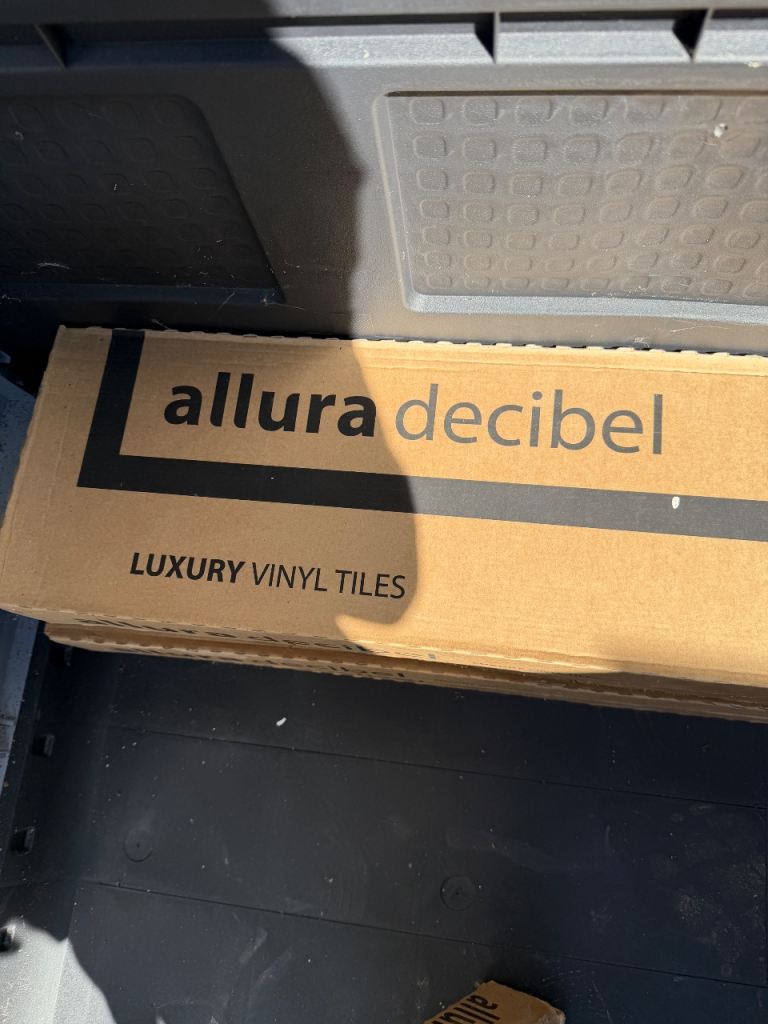Allura Decibel Luxury Vinyl Tiles - Smooth Oak, New in Box