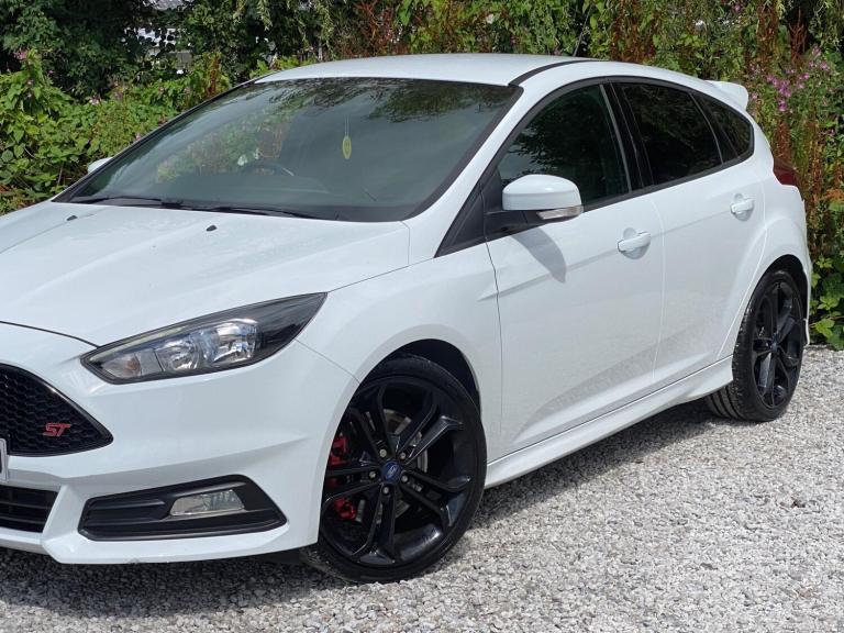 2015 Ford Focus 2.0T EcoBoost ST-2 5dr HATCHBACK PETROL Manual
