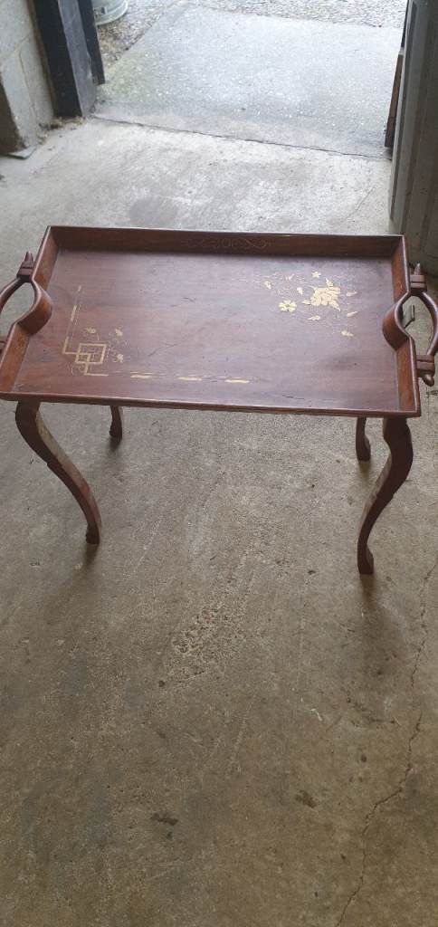 Bed Breakfast table 