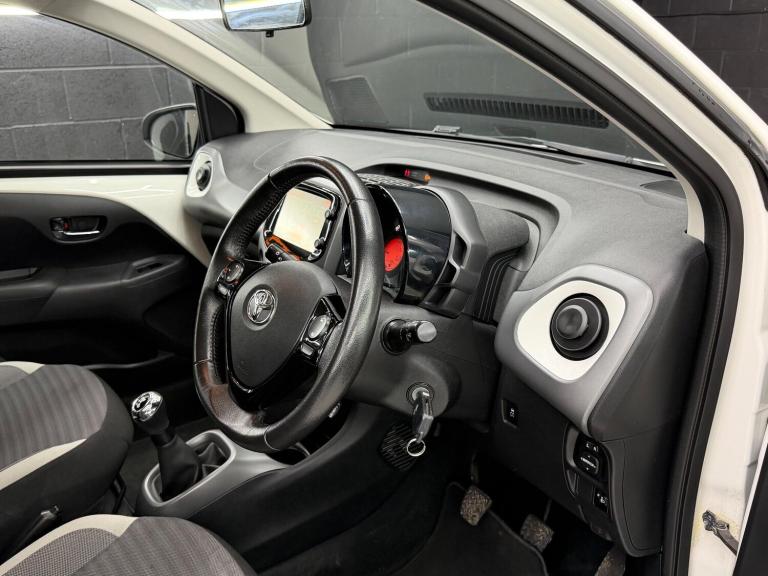 2018 Toyota AYGO 1.0 VVT-i X-Play 5dr HATCHBACK PETROL Manual